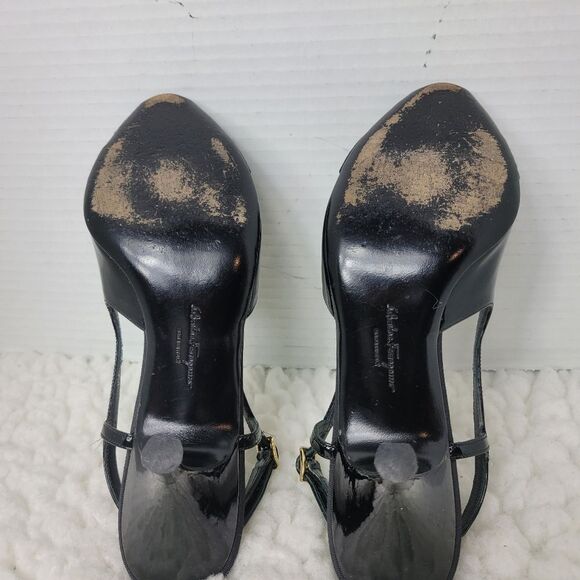 Salvatore Ferragamo Women's Slingback Sandals Sz 7.5 AA Patent Leather Peep Toe - Picture 8 of 9